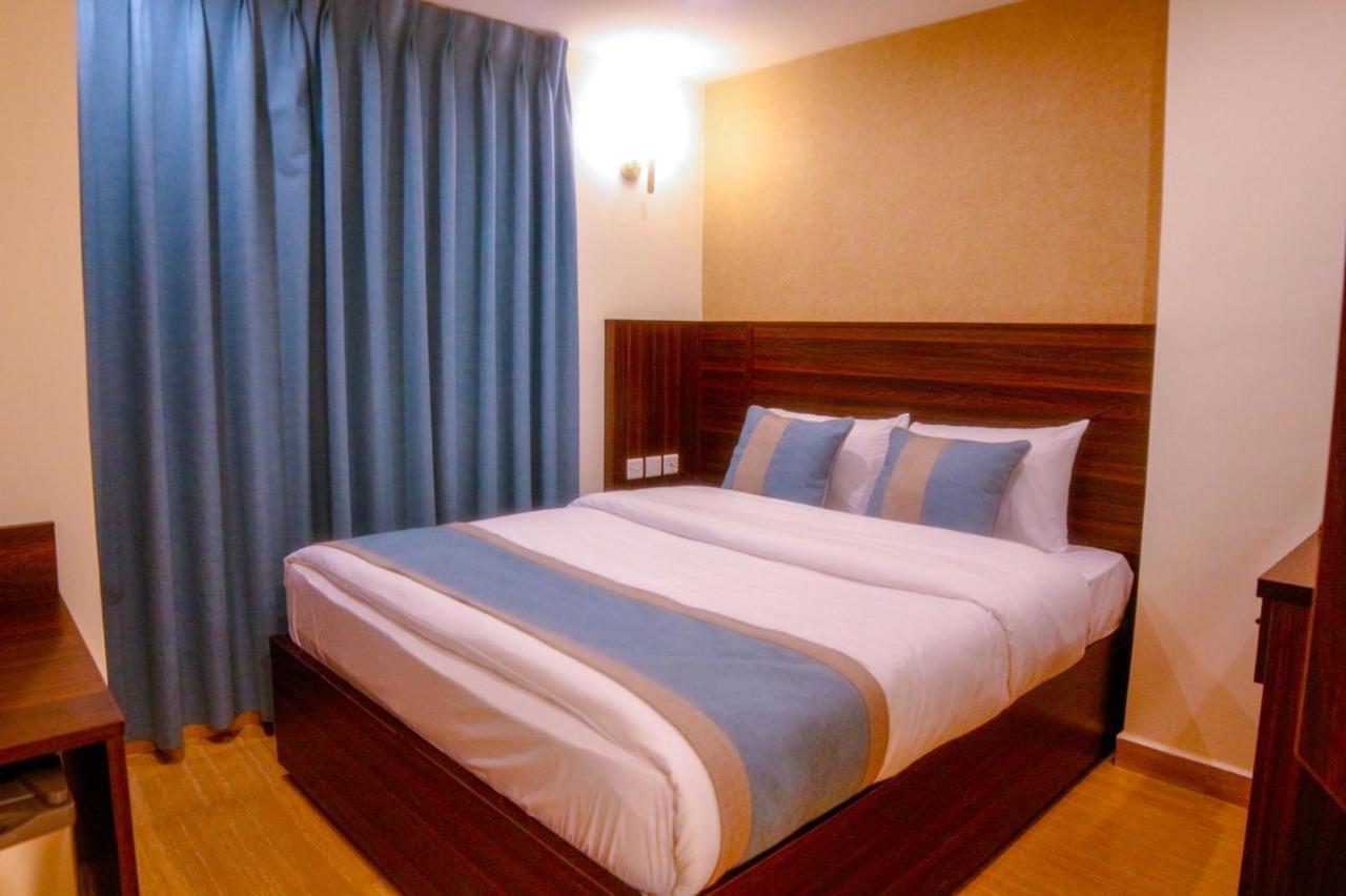 ِafnan Hotel Aqaba Exterior photo