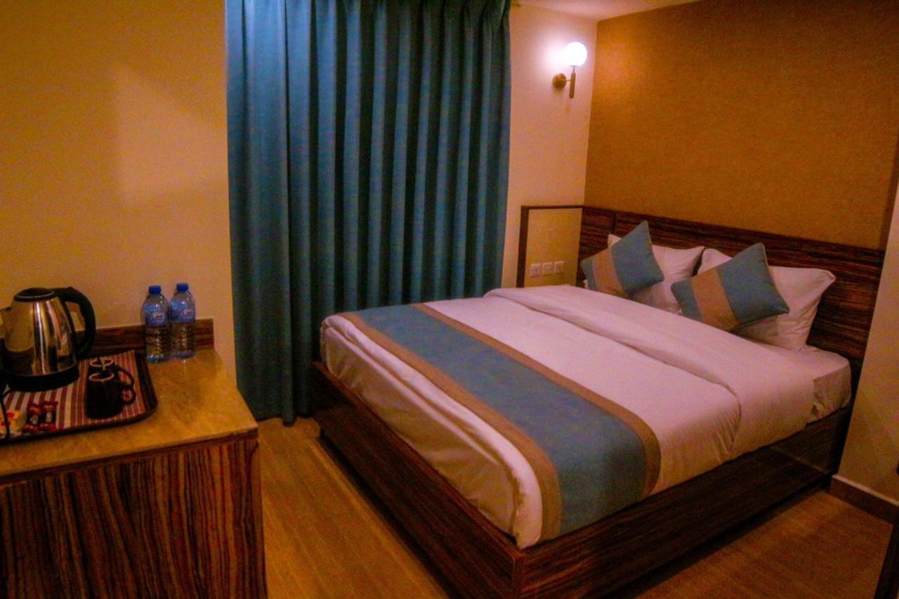 ِafnan Hotel Aqaba Exterior photo